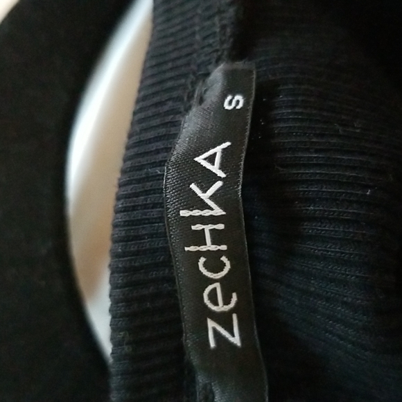 Zechka Black Cropped Top W Pink Roses Appliques Puffy Lace Sleeves Size S - Picture 3 of 12